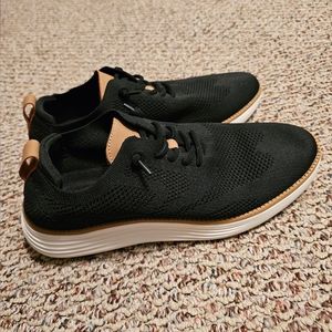 Brand New!!! Womens breathable slip on sneakers
